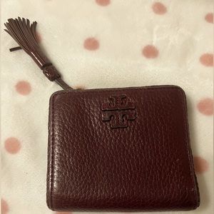 Tory Burch compact wallet in burgundy genuine leather